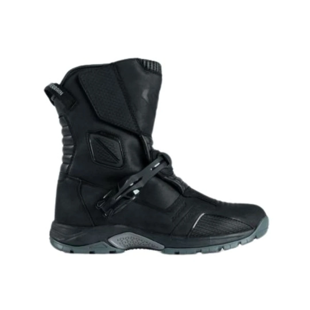 Ghete (cizme) moto Touring/Adventure barbati All Season Ixon model Klay WP MS culoare: negru (100% waterproof) - Negru , 45 Ghete (cizme) moto Touring/Adventure barbati All Season Ixon model Klay WP MS culoare: negru (100% waterproof) - Negru , 45