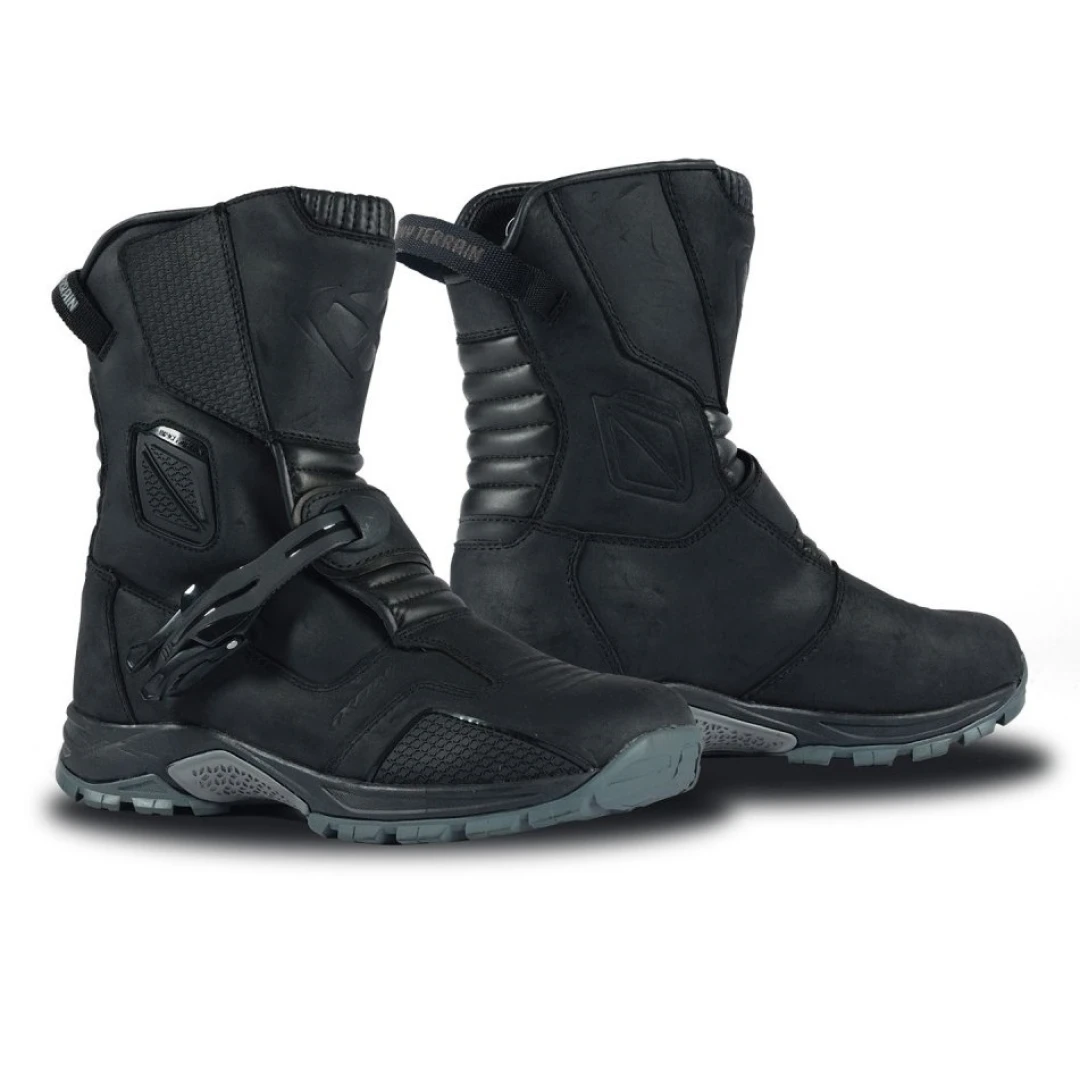 Ghete (cizme) moto Touring/Adventure barbati All Season Ixon model Klay WP MS culoare: negru (100% waterproof) - Negru , 45 Ghete (cizme) moto Touring/Adventure barbati All Season Ixon model Klay WP MS culoare: negru (100% waterproof) - Negru , 45