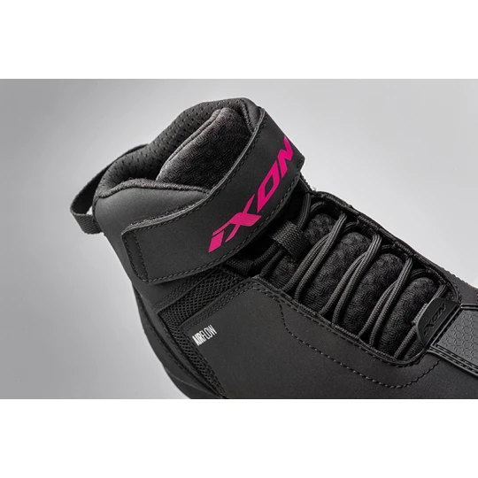 Ghete moto Roadster femei All Season Ixon model Gambler LS culoare: negru/fuchsia (roz) - Negru/fuchsia (roz) , 39