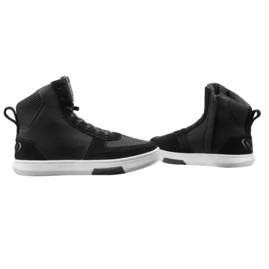 Ghete moto Urban femei vara Ixon model Ghost Air LS culoare: negru/alb - Negru/alb , 38